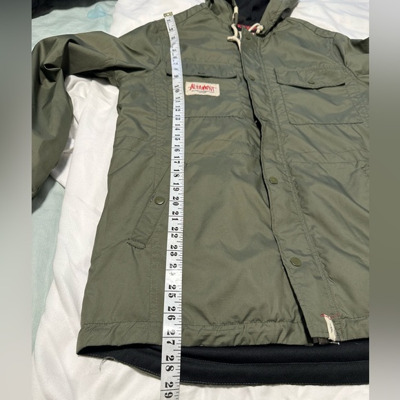 Altamont Jacket Windbreaker - Picture 5 of 10